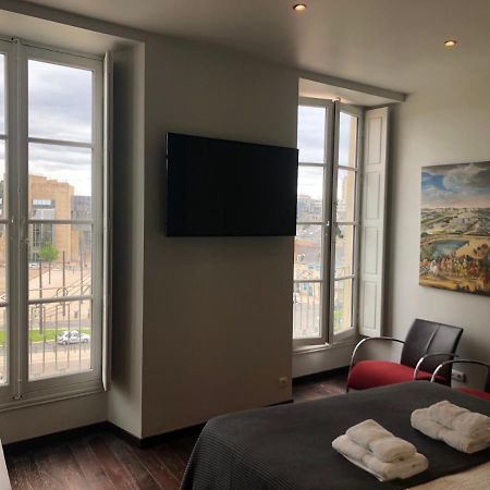 Le Doyenne - Entree Autonome - Hypercentre Bed & Breakfast Le Mans Dış mekan fotoğraf