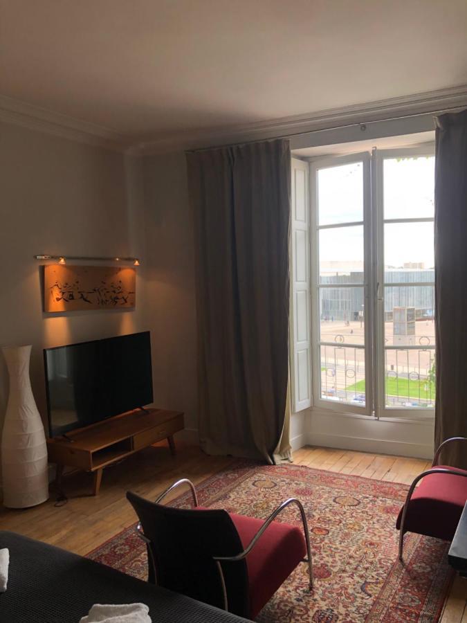 Le Doyenne - Entree Autonome - Hypercentre Bed & Breakfast Le Mans Dış mekan fotoğraf