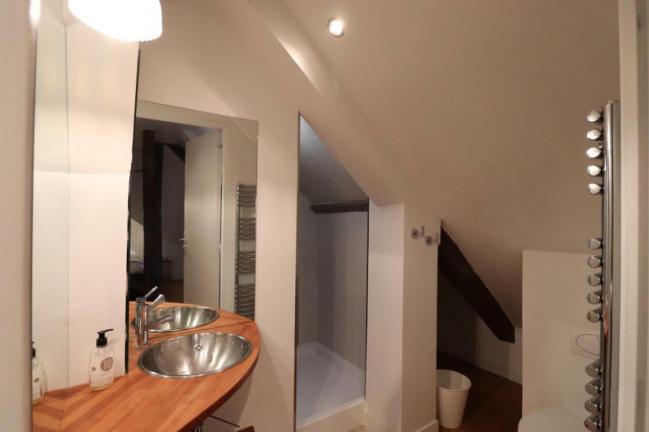 Le Doyenne - Entree Autonome - Hypercentre Bed & Breakfast Le Mans Dış mekan fotoğraf